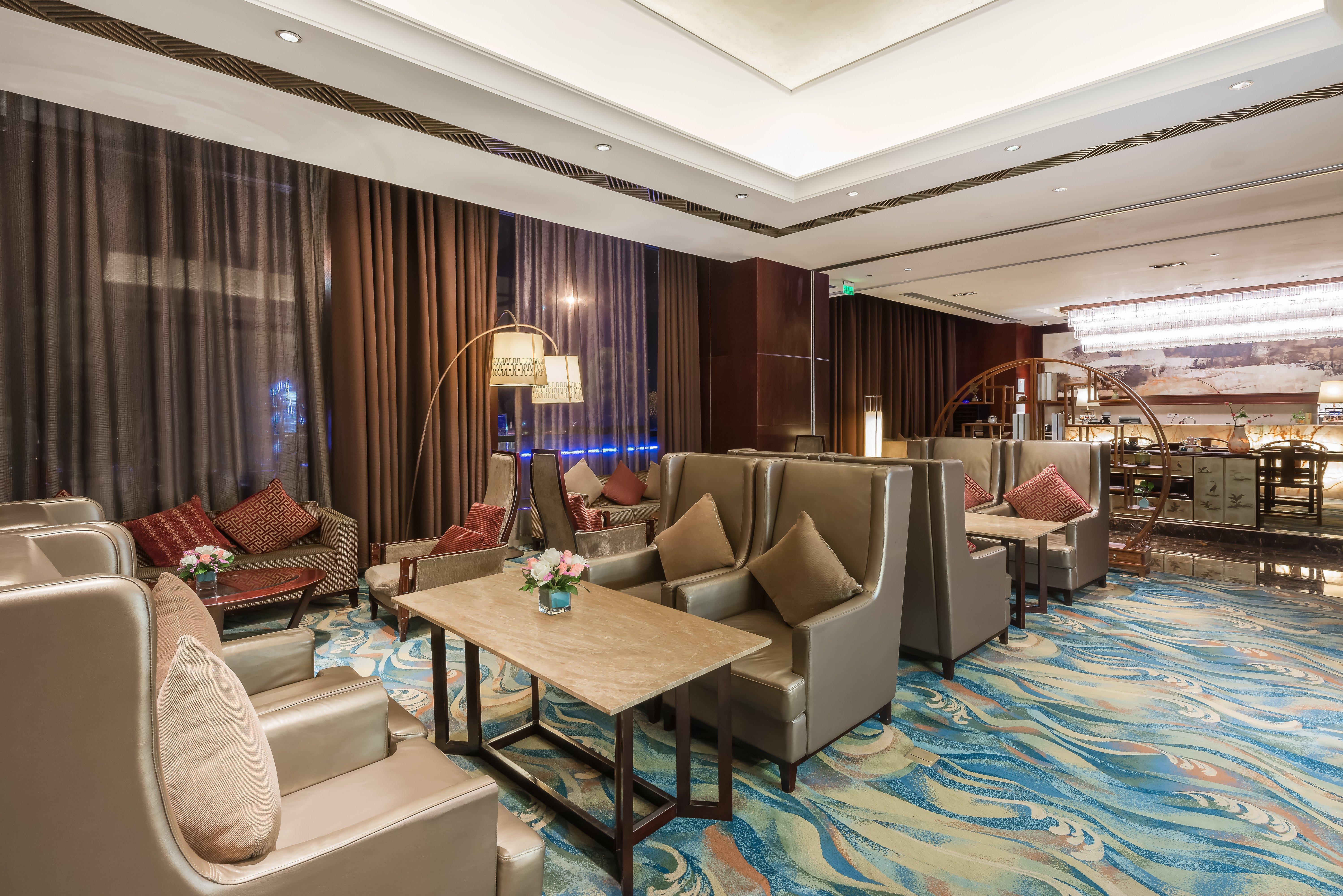 Crowne Plaza Yichang By Ihg Exterior photo