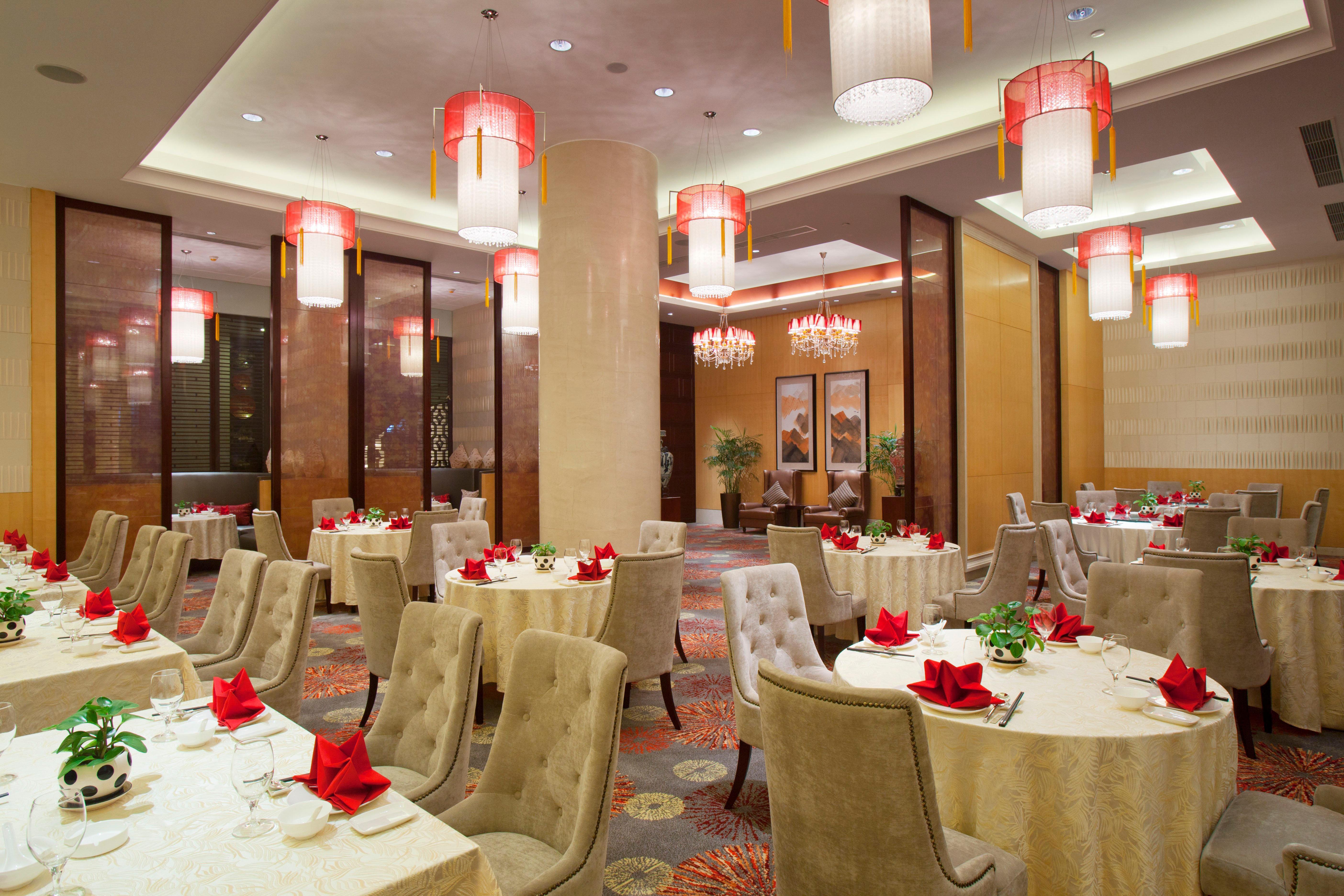 Crowne Plaza Yichang By Ihg Exterior photo