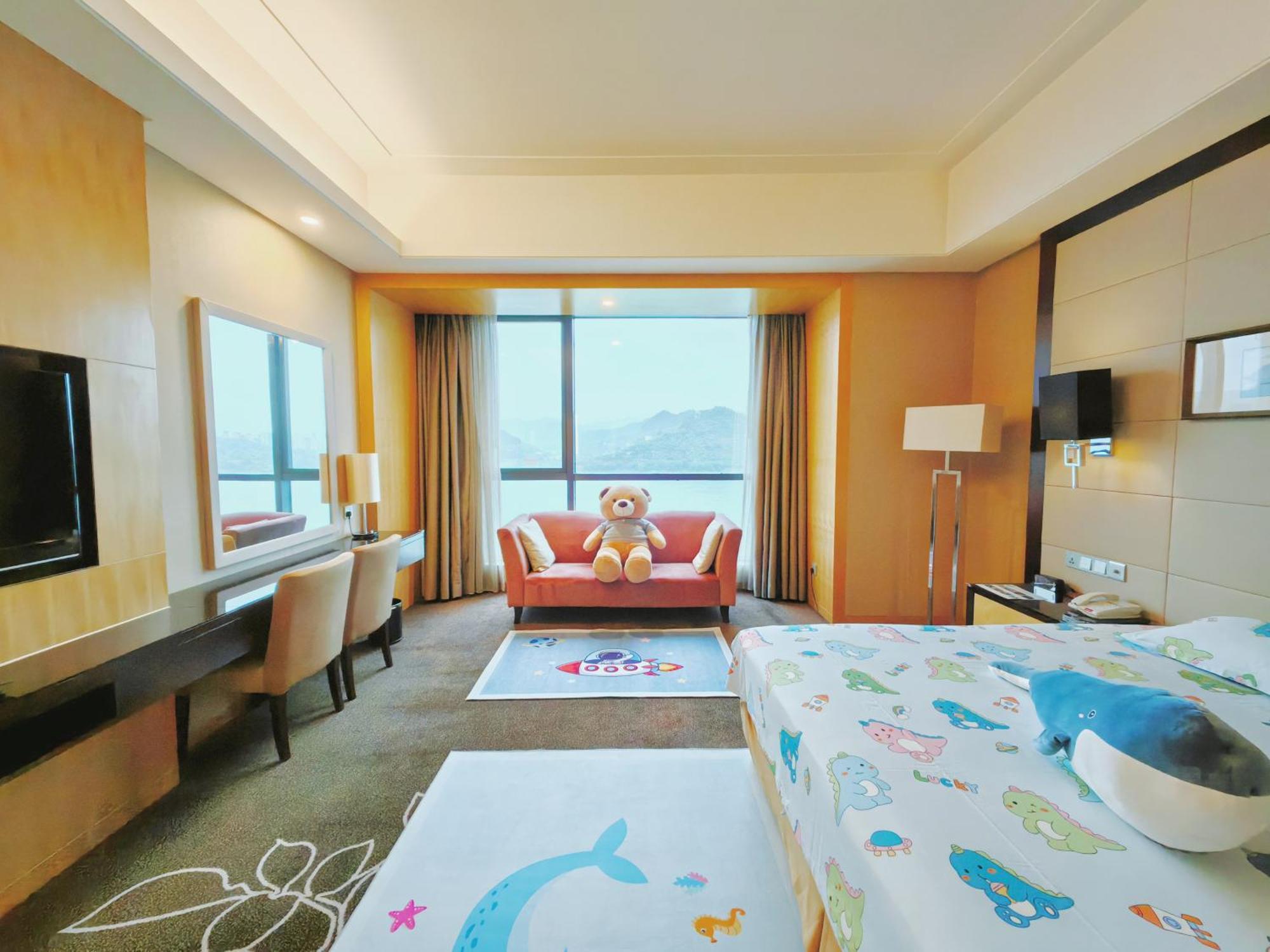 Crowne Plaza Yichang By Ihg Exterior photo