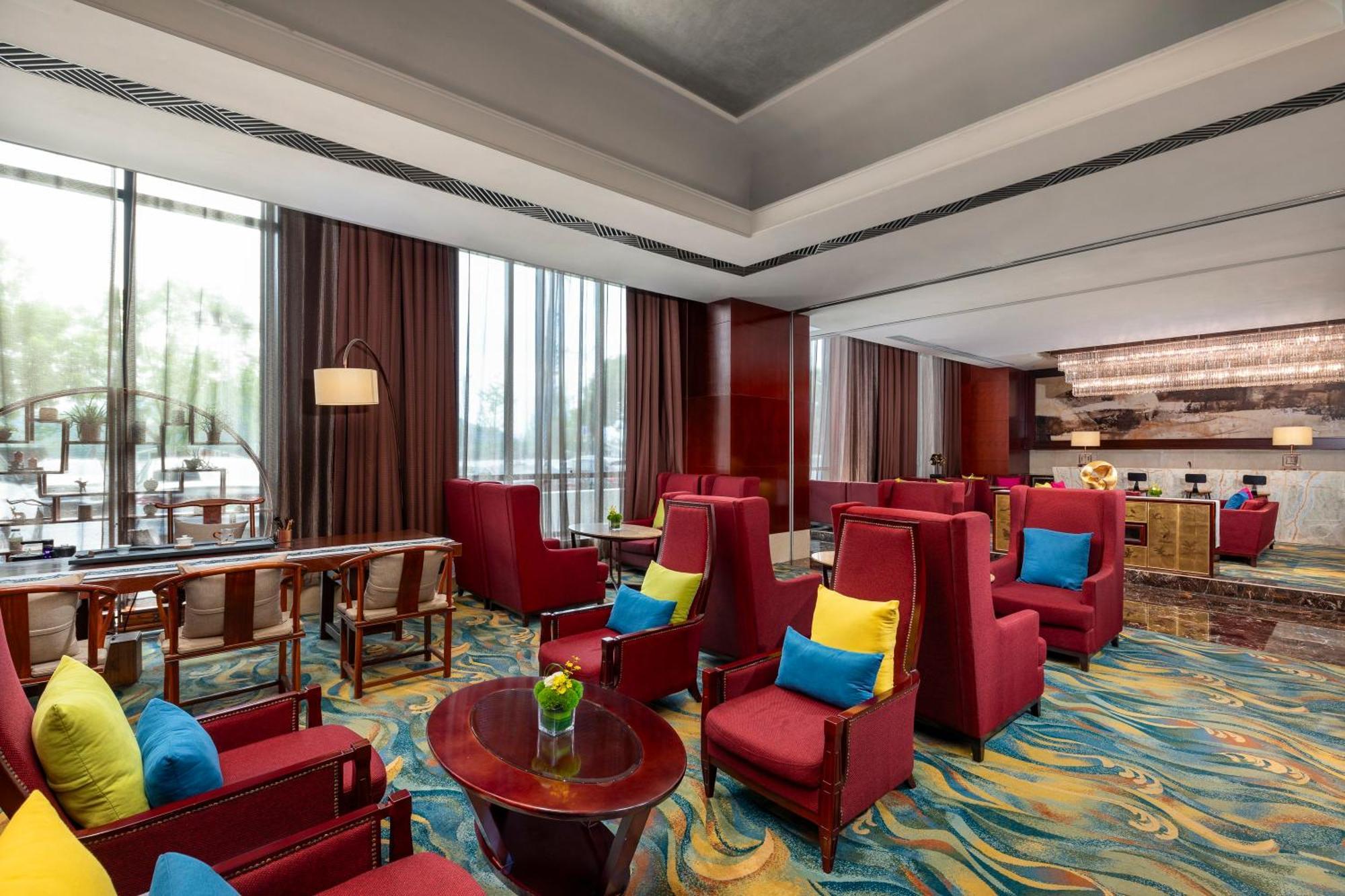Crowne Plaza Yichang By Ihg Exterior photo
