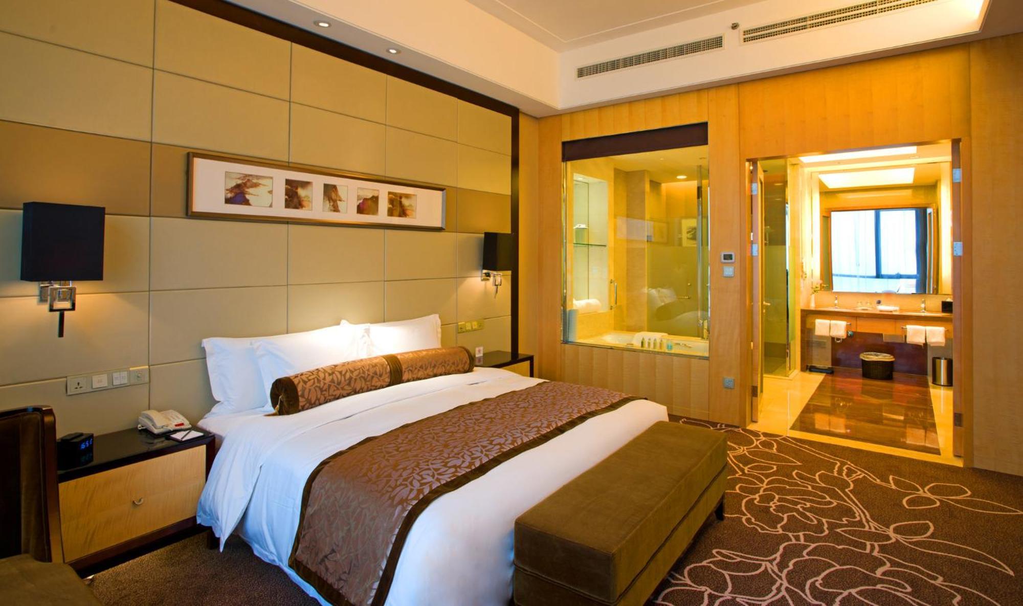 Crowne Plaza Yichang By Ihg Exterior photo